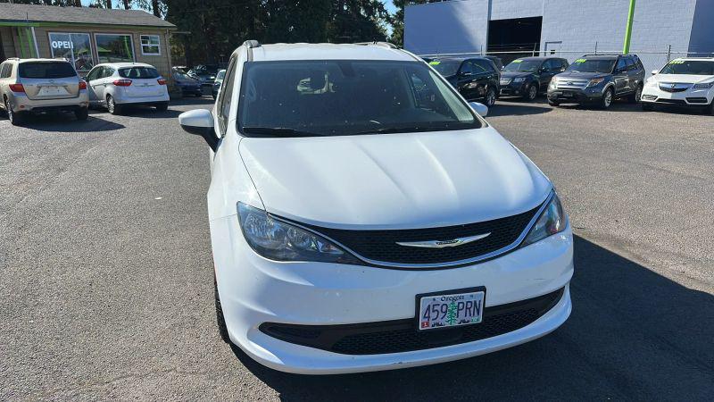 2021 Chrysler Voyager LXI for sale in Eugene, OR