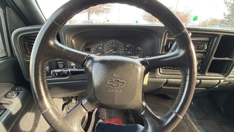 2002 Chevrolet Silverado 2500HD LS