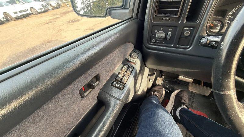 2002 Chevrolet Silverado 2500HD LS