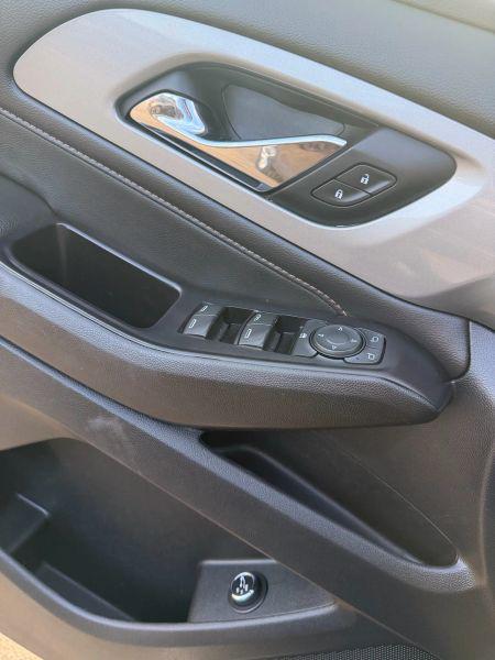 2020 Chevrolet Traverse FWD LT Cloth