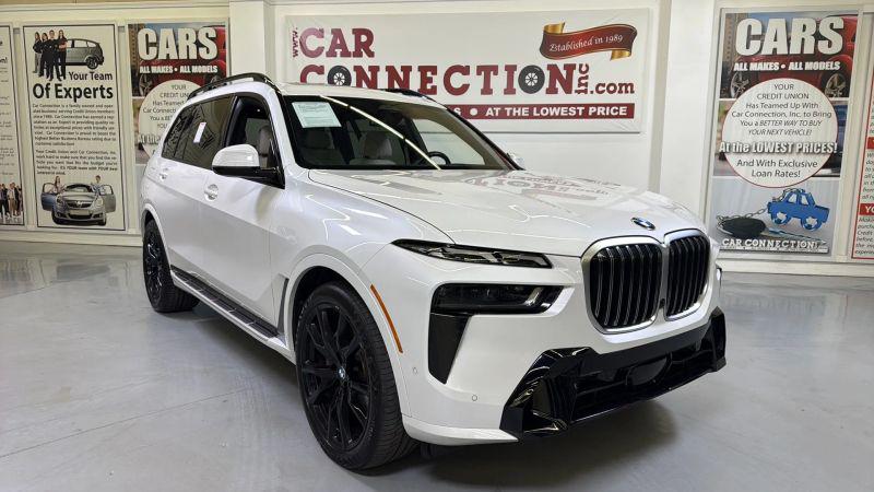 2023 BMW X7 xDrive40i