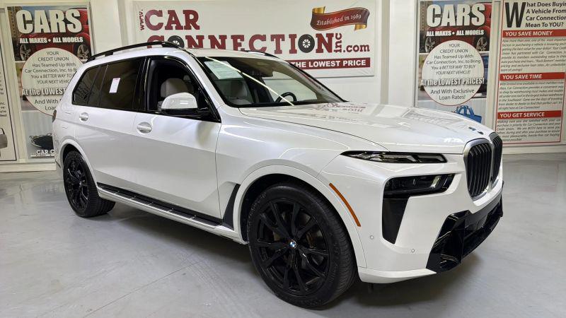 2023 BMW X7 xDrive40i