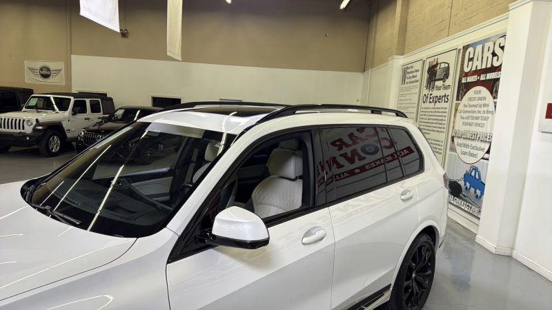 2023 BMW X7 xDrive40i