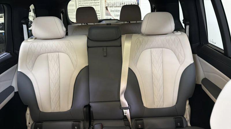 2023 BMW X7 xDrive40i