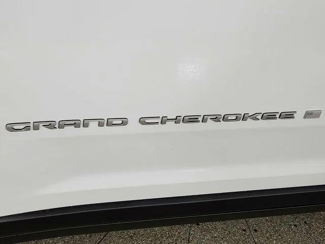 2026 Jeep Grand Cherokee Altitude 4x4