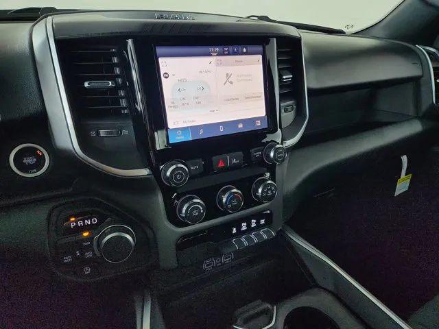 2026 Ram 1500 Express Crew Cab 4x4 5'7" Box
