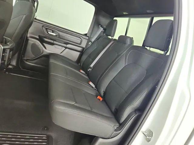 2026 Ram 1500 Express Crew Cab 4x4 5'7" Box