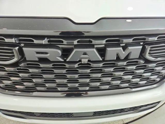2026 Ram 1500 Express Crew Cab 4x4 5'7" Box