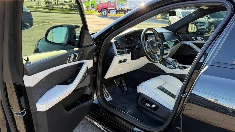 2022 BMW X6 M Base