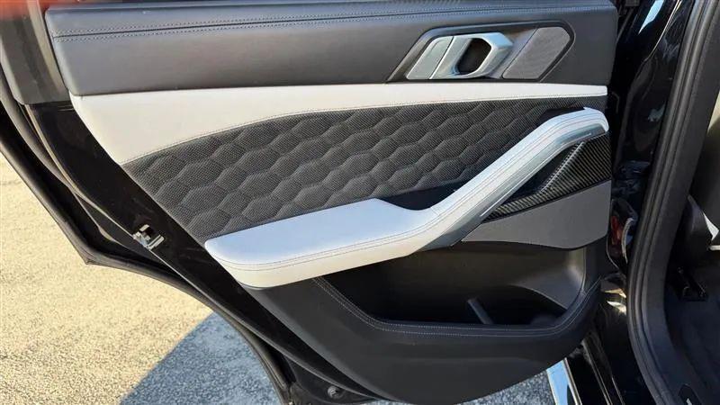 2022 BMW X6 M Base