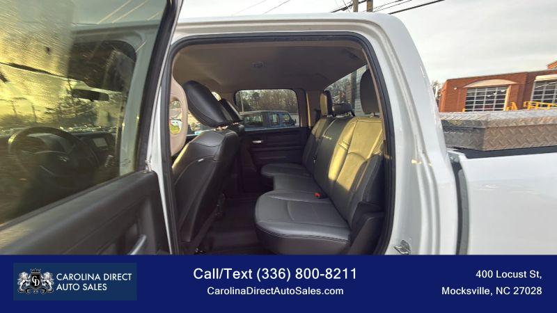 2019 Ram 3500 Tradesman Crew Cab 4x4 8' Box