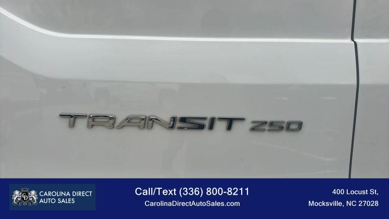2023 Ford Transit Cargo Van Medium Roof w/LWB