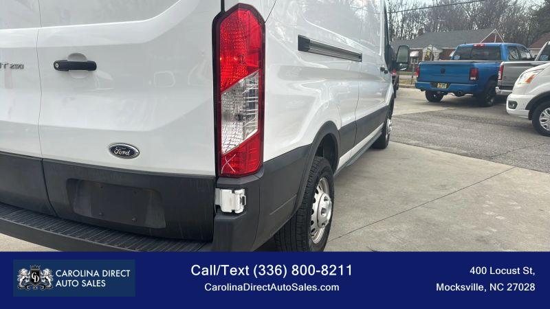 2023 Ford Transit Cargo Van Medium Roof w/LWB