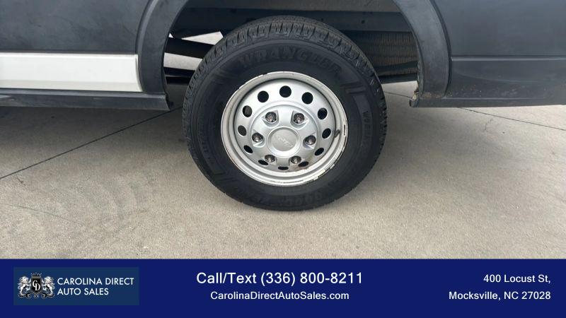 2023 Ford Transit Cargo Van Medium Roof w/LWB