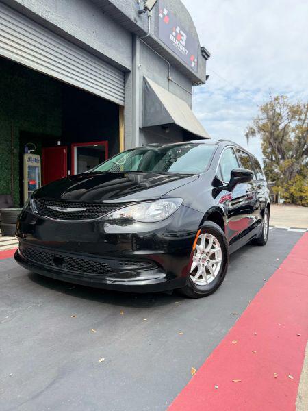 2021 Chrysler Voyager LXI