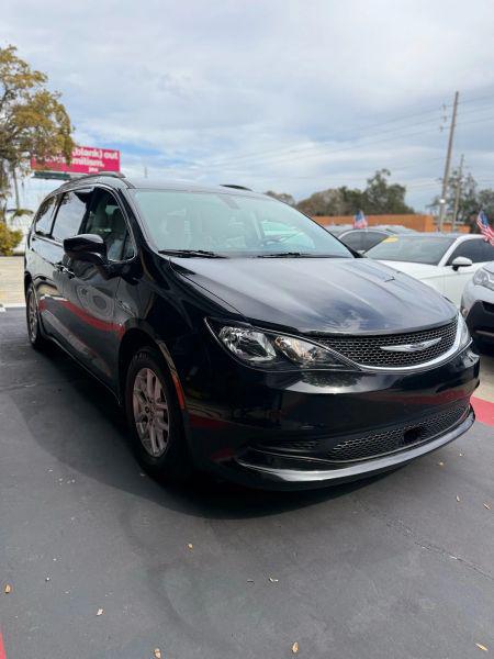 2021 Chrysler Voyager LXI