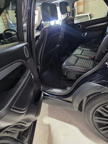 2017 Land Rover Discovery FIRST EDITION