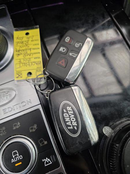 2017 Land Rover Discovery FIRST EDITION