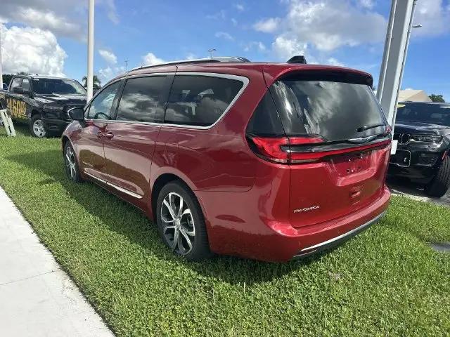 2026 Chrysler Pacifica Pinnacle