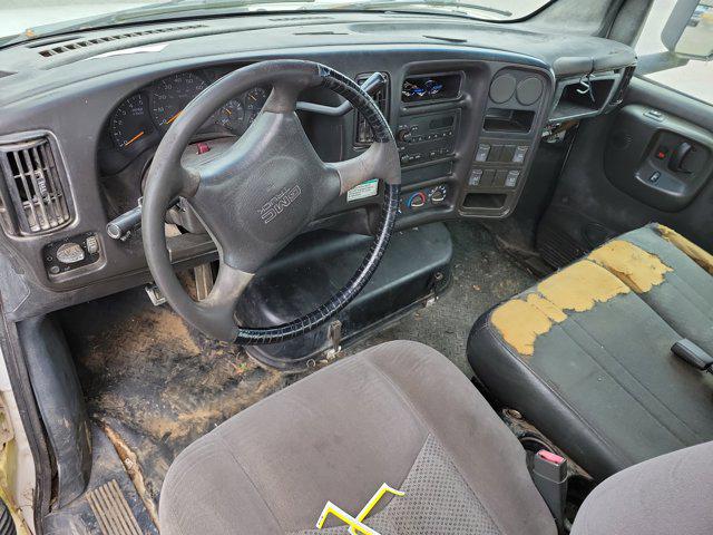 2006 GMC 5500 Regular Cab 2WD