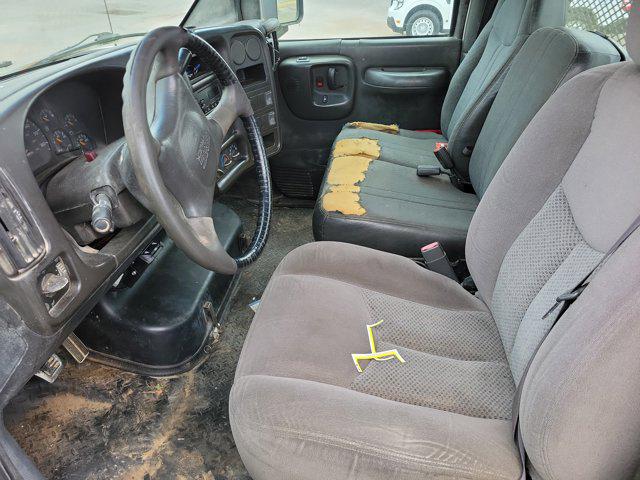 2006 GMC 5500 Regular Cab 2WD