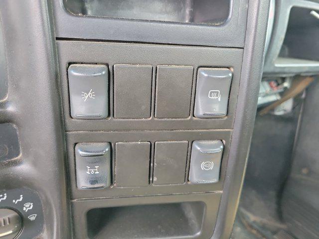 2006 GMC 5500 Regular Cab 2WD
