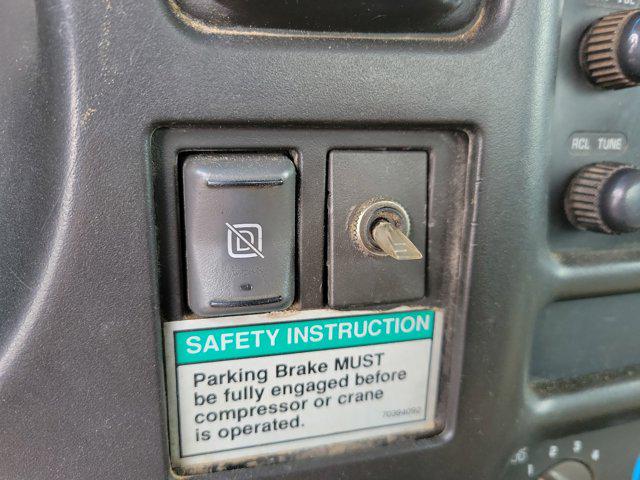 2006 GMC 5500 Regular Cab 2WD