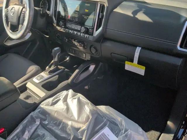 2026 Nissan Frontier Crew Cab SV 4x4