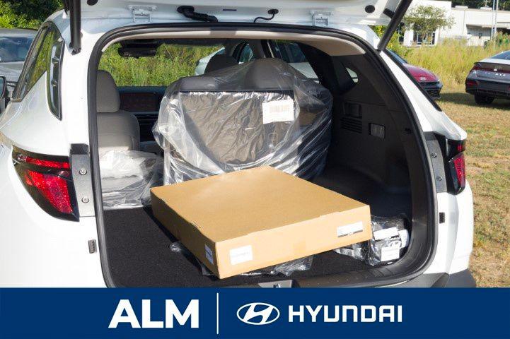 New 2026 White Pearl HYUNDAI SEL FWD image 8