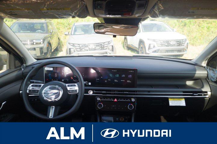 New 2026 White Pearl HYUNDAI SEL FWD image 19