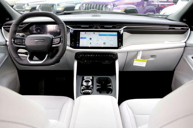 2026 Jeep Cherokee Laredo 4x4