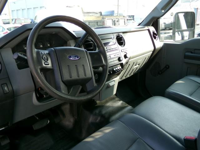 2014 Ford F-550 XL Stakebody RegularCab 4x2 DRW
