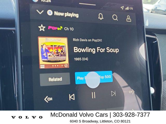 2026 Volvo XC60 B5 Plus