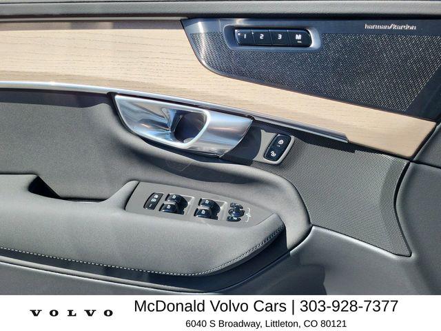 2026 Volvo XC90 Plus, B6 AWD Gas (mild hybrid), Gasoline, Bright, 7 Seats