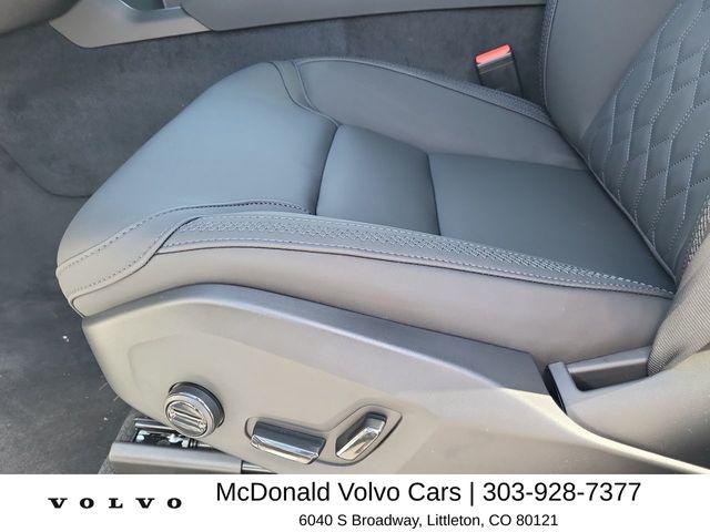 2026 Volvo XC90 Plus, B6 AWD Gas (mild hybrid), Gasoline, Bright, 7 Seats