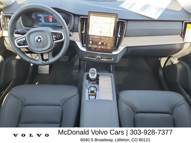 2026 Volvo XC90 Plus, B6 AWD Gas (mild hybrid), Gasoline, Bright, 7 Seats