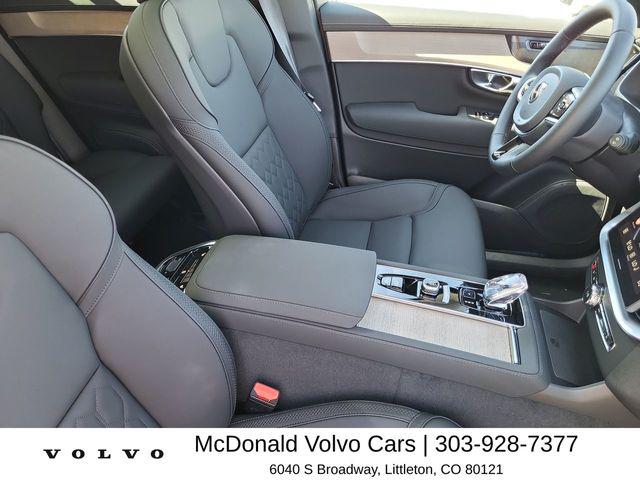 2026 Volvo XC90 Plus, B6 AWD Gas (mild hybrid), Gasoline, Bright, 7 Seats