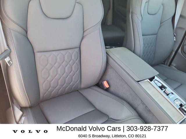 2026 Volvo XC90 Plus, B6 AWD Gas (mild hybrid), Gasoline, Bright, 7 Seats