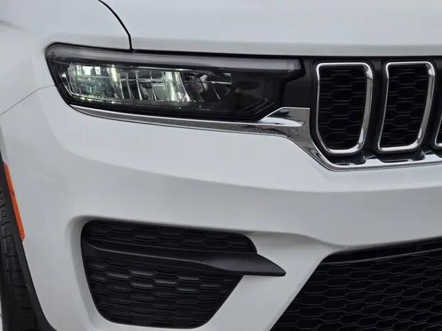 2025 Jeep Grand Cherokee Laredo X 4x2