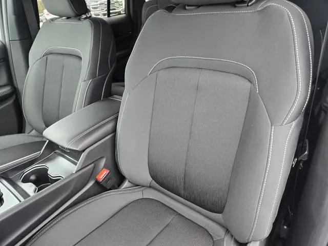 2025 Jeep Grand Cherokee Laredo X 4x2