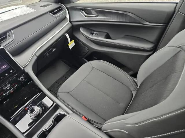 2025 Jeep Grand Cherokee Laredo X 4x2