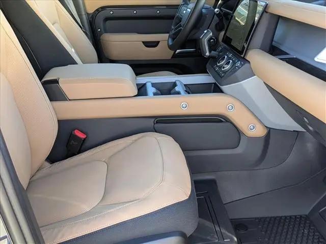 2026 Land Rover Defender P400 X
