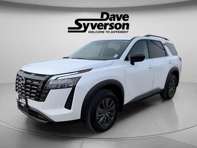 2026 Nissan Pathfinder SV for sale in Albert Lea, MN