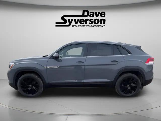 2026 Volkswagen Atlas Cross Sport SE with Technology
