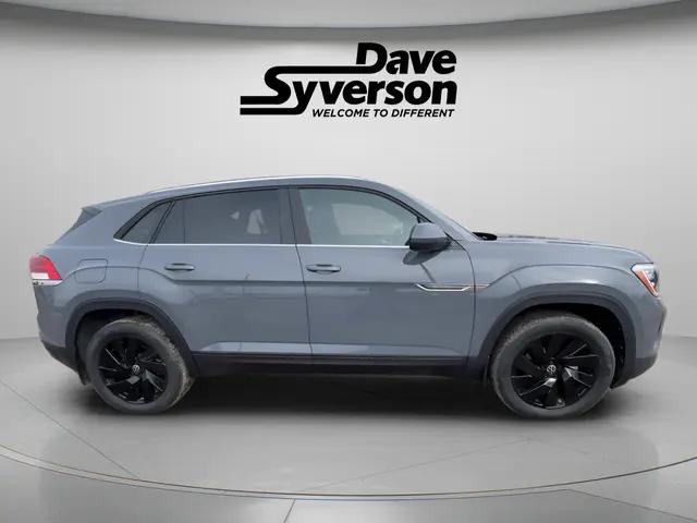 2026 Volkswagen Atlas Cross Sport SE with Technology