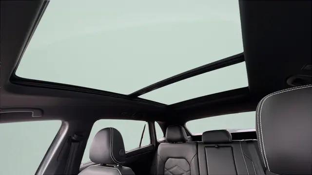 2026 Volkswagen Atlas Cross Sport SE with Technology