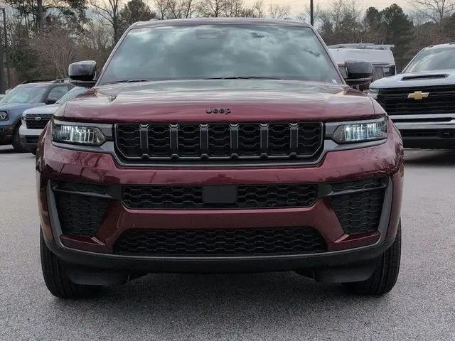 2026 Jeep Grand Cherokee Altitude 4x2