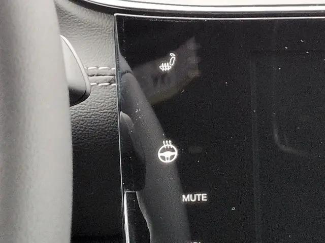 2026 Jeep Grand Cherokee Altitude 4x2