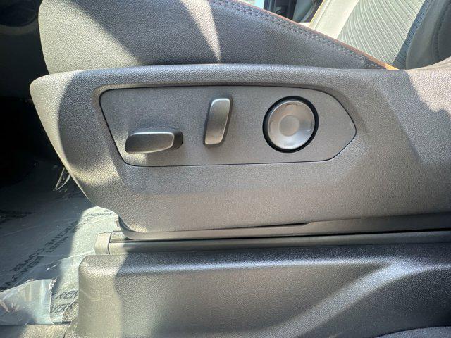 2026 GMC Yukon 4WD AT4