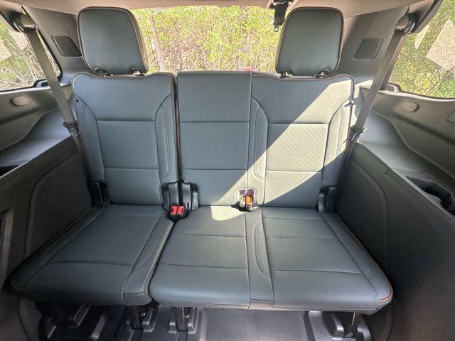 2026 GMC Yukon 4WD AT4